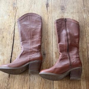 Women's Brown Leather Mid-Calf Heeled Zip Boots
